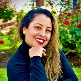 Christine Alanis headshot
