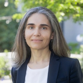 Emma Garcia Headshot